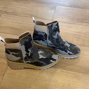 Nicole Miller Black and Gray Camouflage Booties
